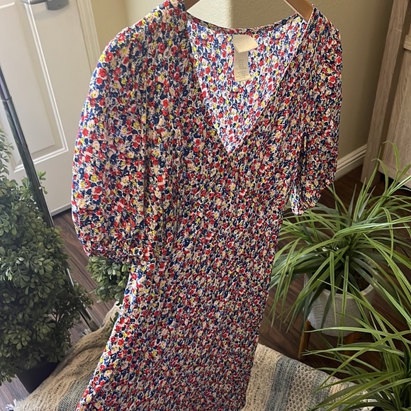 H&M Flower Dress Size M - Picture 2 of 10